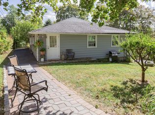 2 Orchard Dr, North salem, NY 10560