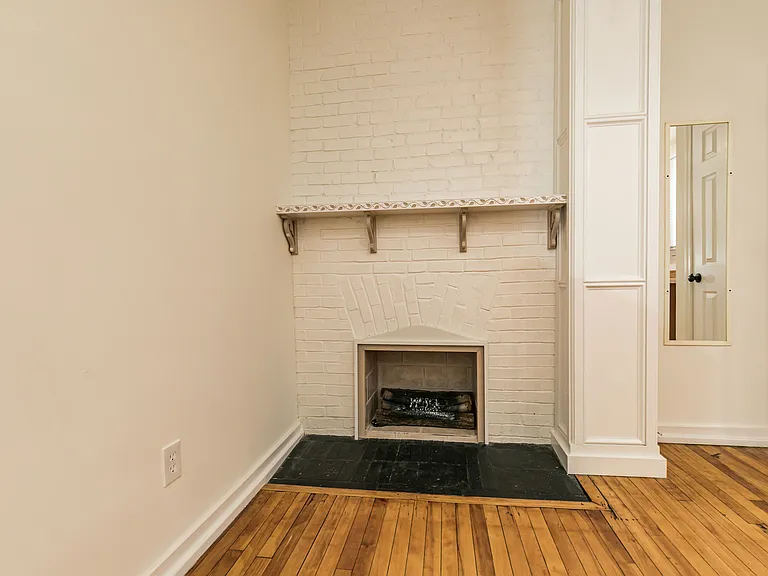 1207 Madison St #1 — Photo 11