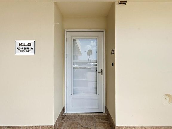 3rd image of 4775 Cove Cir APT 106