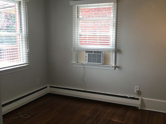 5th image of 3203 W Franklin St #B