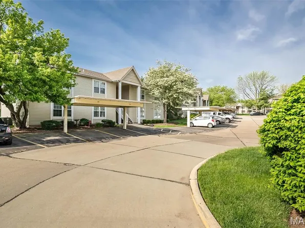 846 Sugar Valley Ct #4, Saint Peters, MO 63376