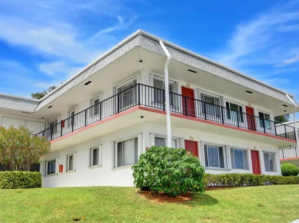 3120 Cynthia Lane #214, Lake Worth Beach, FL 33461