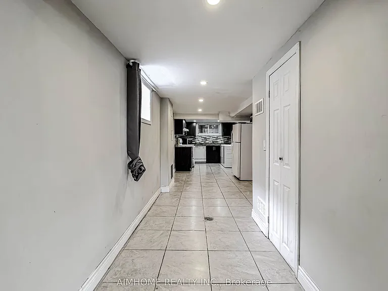 57 Gladman Ave N #BASEMENT — Photo 3