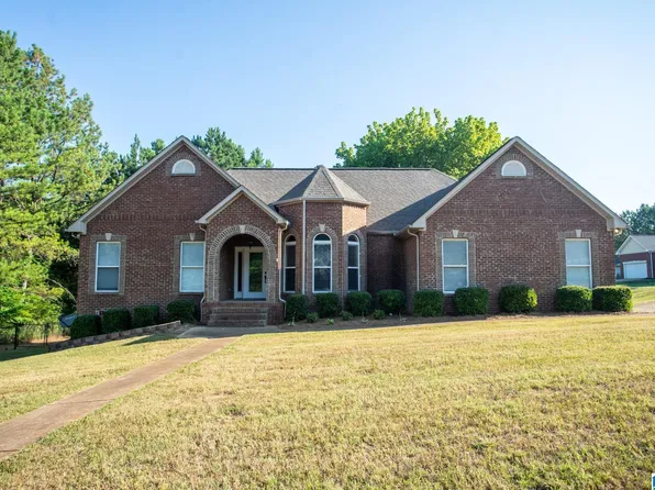 102 Chimney Peak Cir NE, Jacksonville, AL 36265