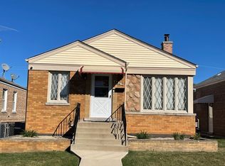 5627 S Nagle Ave, Chicago, IL 60638
