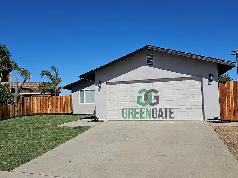 901 Valente Way — Photo 3