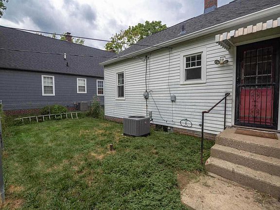 3rd image of 1225 King St