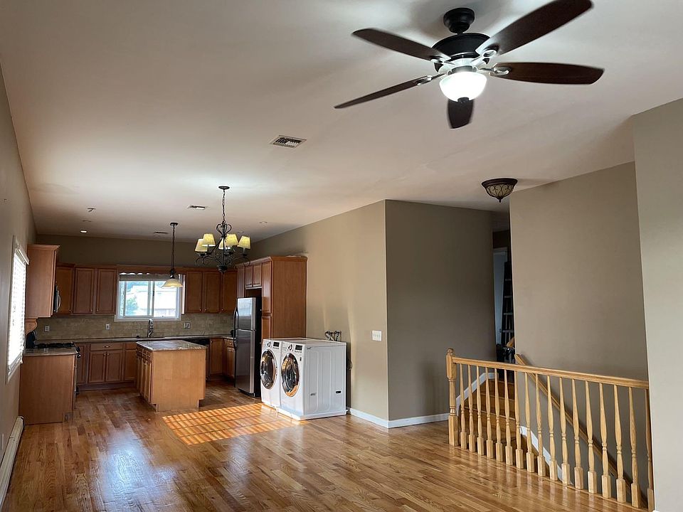 1st image of 141 Bath Ave Floor 2