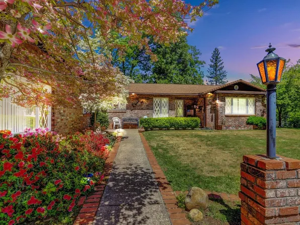 11612 Deer Park Dr, Nevada City, CA 95959