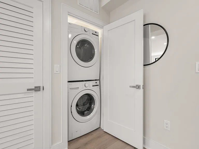 260 Elm St #301 — Photo 11
