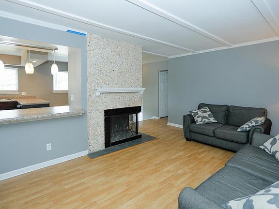 7724 Walcott St-105