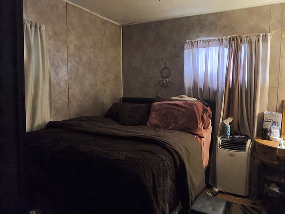 4th image of 15112 Honore Ave