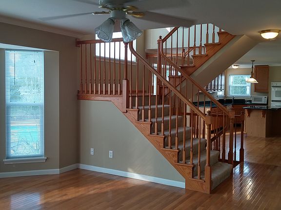 4th image of 15630 Debridge Way