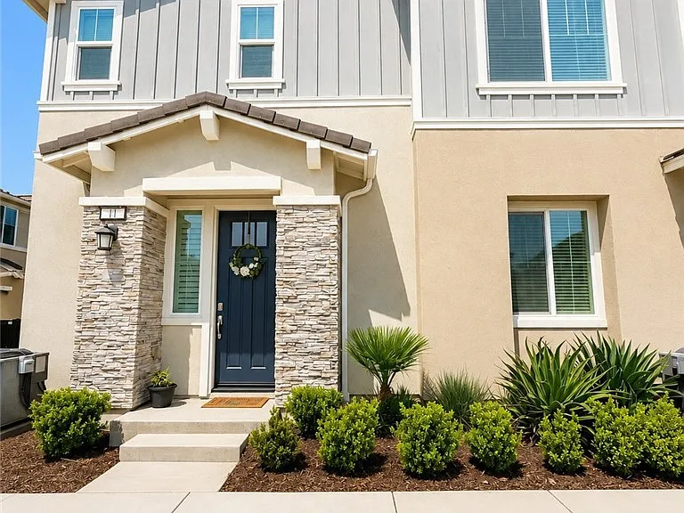 16570 Wyndham Ln — Photo 1