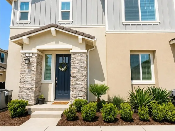 16570 Wyndham Ln, Fontana, CA 92336