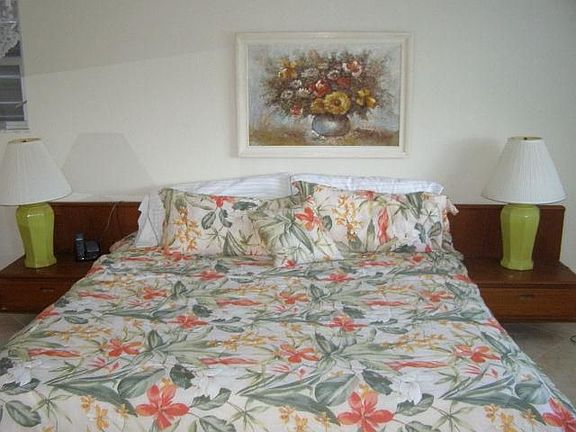 4th image of 1550 NE Ocean Blvd APT D201