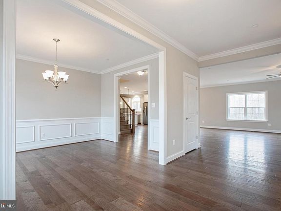 4th image of 1312 Tongue Cove Dr