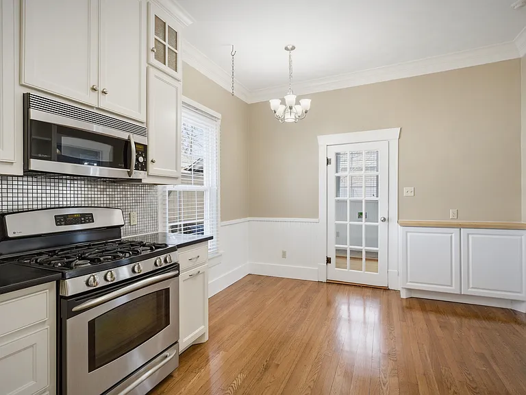 1231 W Main St — Photo 17