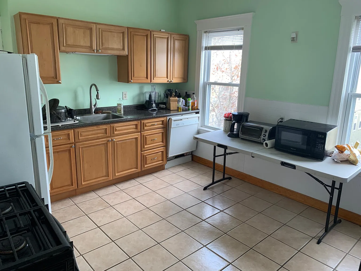 2 bed, 1202 sqft, $3,650 — Photo 3