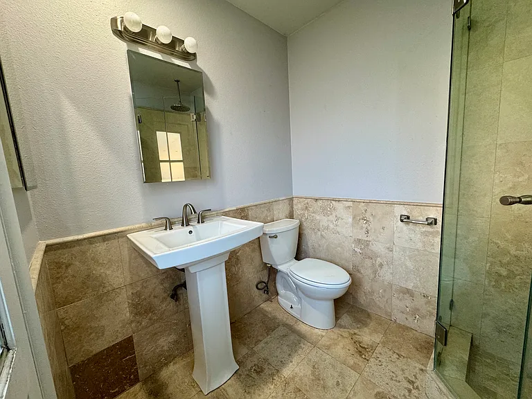 6111 Pamela Ln — Photo 9