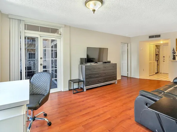 1280 S Alhambra Circle #2312, Coral Gables, FL 33146