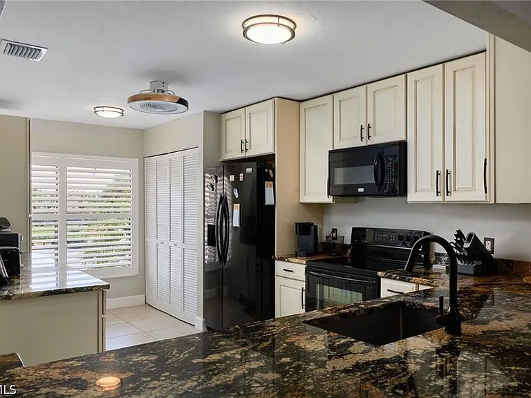 15489 Admiralty Cir #5 — Photo 8