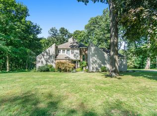 56600 Tamarac Ln, Three Rivers, MI 49093