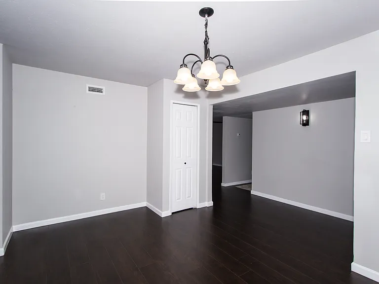 2813 Ripplewood Dr — Photo 14