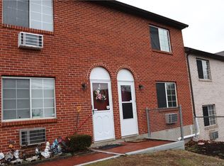 921 Hamilton Ave APT 11, Waterbury, CT 06706