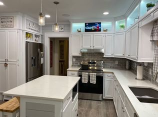 121 W Main St, Medway, OH