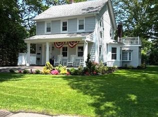 176 Richmond Ave, Amityville, NY 11701