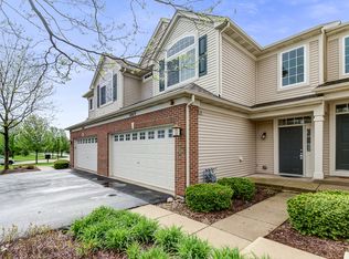 10019 Cummings St, Huntley, IL 60142