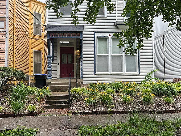 1307 Morton Ave #2 — Photo 2