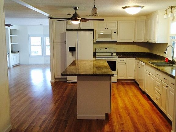4th image of 79 Palos Dr #79