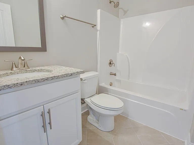 1113 Henry Place Blvd — Photo 10