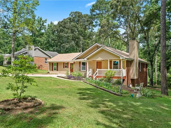 540 Fort St, Winder, GA 30680