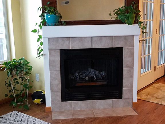 5th image of 420 Bradley Pl Unit 7