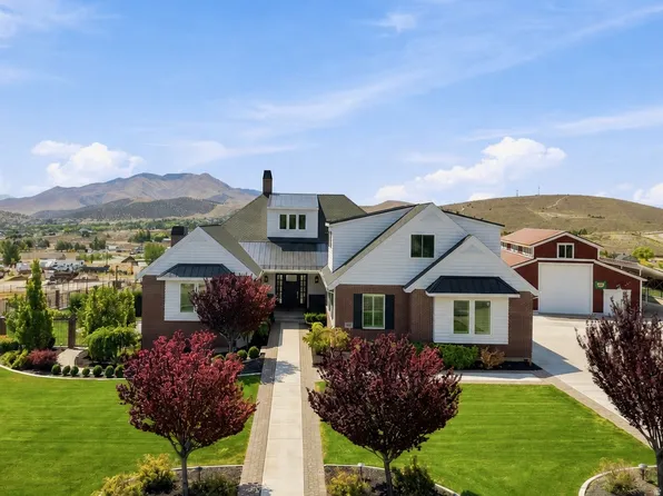 2628 E Prairie Ln, Eagle Mountain, UT 84005
