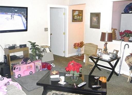 4th image of 36 Essex St APT 1