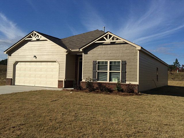 1st image of 3217 Woodlands Dr
