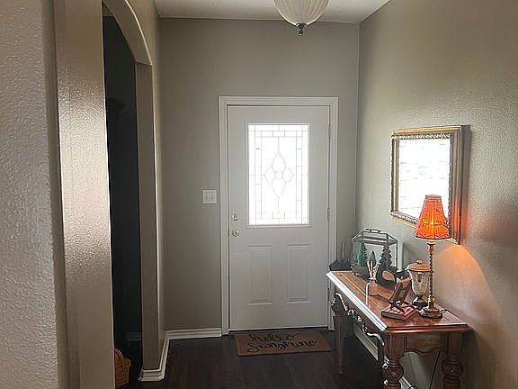 5th image of 700 Deerwood Ln
