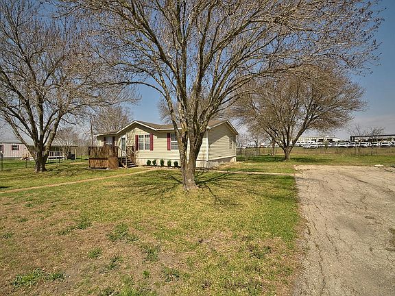 3rd image of 38 Claudia Dr