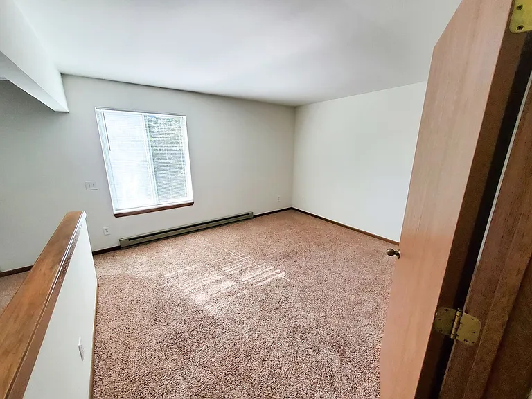 Orchard Village Apartments — Photo 152