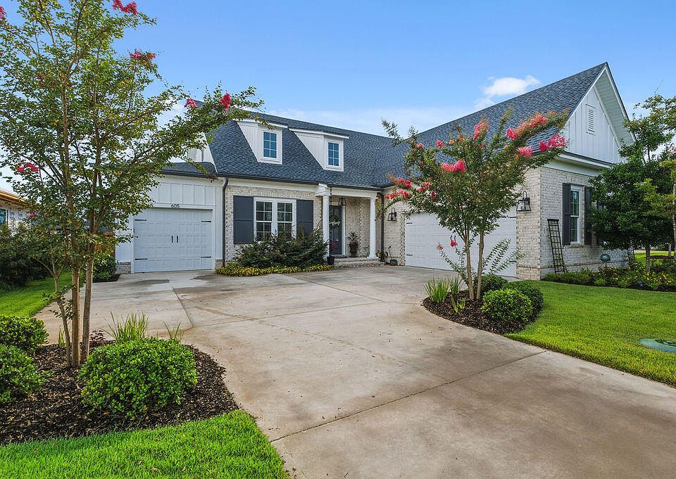 1st image of 605 Chamomile Ct