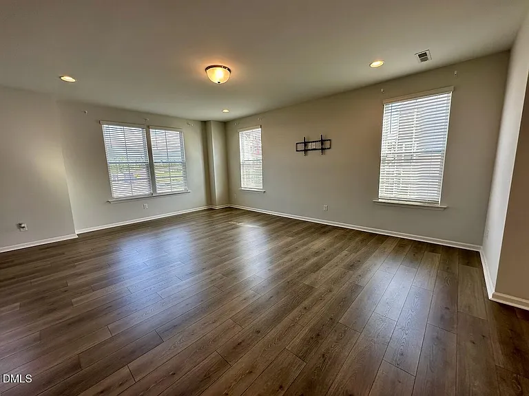 653 Grand Central Sta — Photo 13