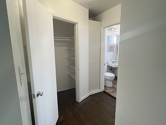 3rd image of 3525 Taraval St APT 5