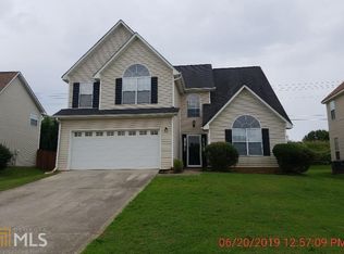 332 Carriage Lake Ln, Stockbridge, GA 30281