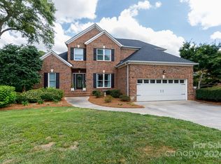 359 Gringley Hill Rd, Fort Mill, SC 29708