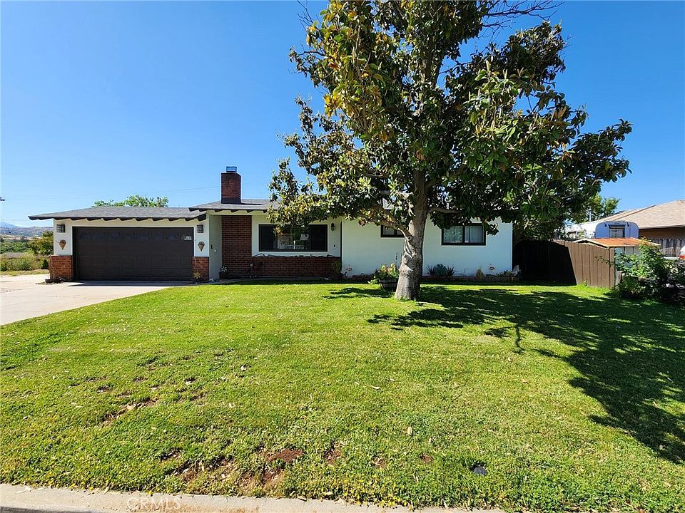 1st image of 115 Myrtlewood Dr