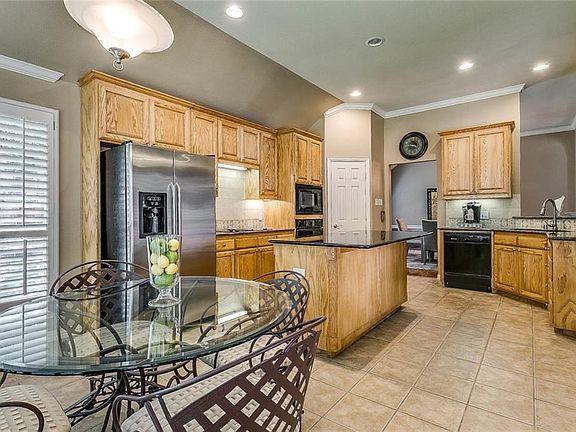 3rd image of 5708 Braewood Ln